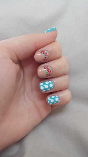 Mt first attempt at roses and I love the mix and match look with the blue and polka dots! 