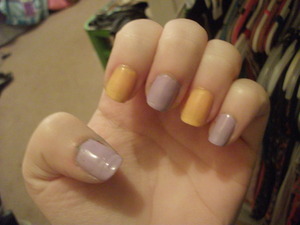 Lilac: Sally Hansen Hard as Nails Xtreme Wear in Lacey Lilac 
Tangerine-y color: Wet & Wild Megalast in Sunburst