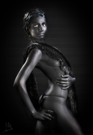 black Bodypainting
photographer: Gerhard Grasinger
model: Julie Boehm
bodypainting and Styling: Julie Boehm