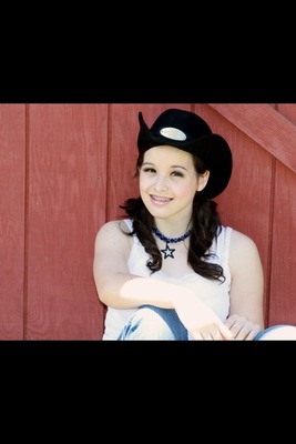 Maddy Piixiiee V.