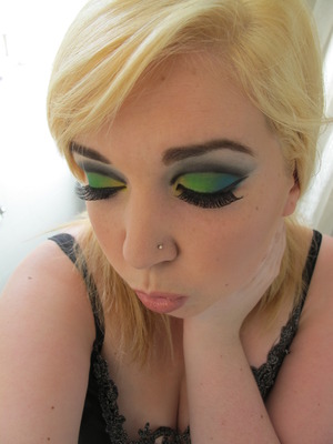 Brazilian Paradise Look, Recorded for my first youtube video! Eeep!
http://www.youtube.com/watch?v=wSV9Be98ync