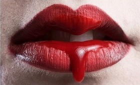 HOW TO: STOP LIPSTICK FROM BLEEDING!