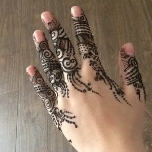 Henna pattern