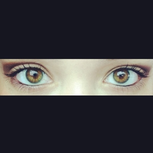 brown hazel eyes