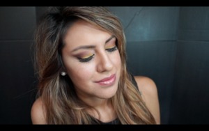 I created this look using the anastasia artist palette. I create a video on youtube if you want to see how to get this look.
https://www.youtube.com/watch?v=cgXnTQOWYIY