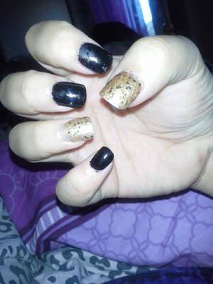 black and gold glitter by essence gold base coat by models prefer