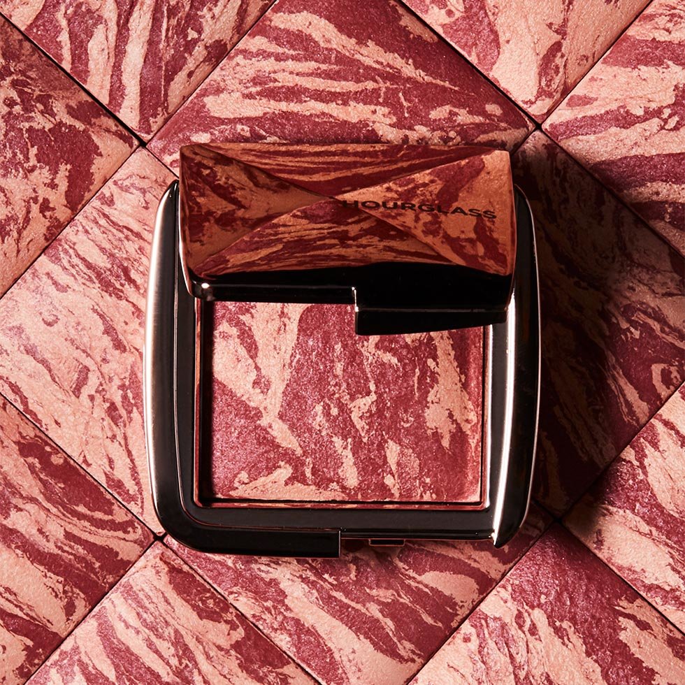 Hourglass Ambient Lighting Blush in At Night