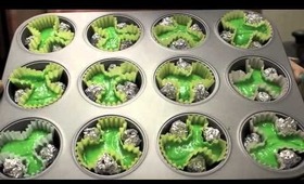 DIY CLOVER CUPCAKES