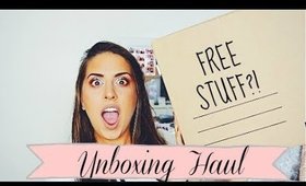 Unboxing FREE STUFF Haul! | The Social Edit | Laura Black