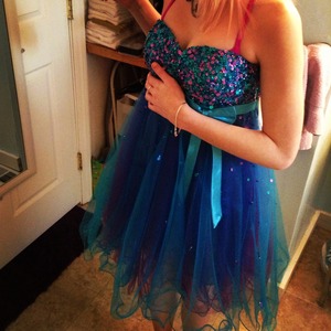 This was my sisters prom dress, what yah think?