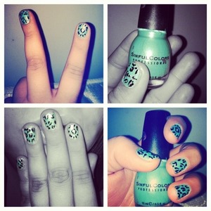 Simple , fast , easy , cute !:)  color - mint apple 