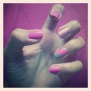 Pink and grey nails 