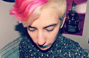 bleachy blonde, hot hot pink. + turquoise lipstick. 