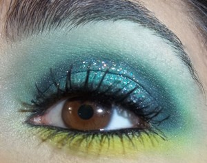 A glittery St. Patrick's Day look!