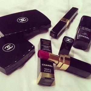 Love in purest form for my chanel collection ❤️😊💄
