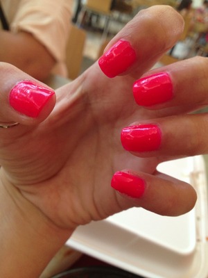 So I got my fakies off ; now I have to settle for my original long thin hot pink nails
