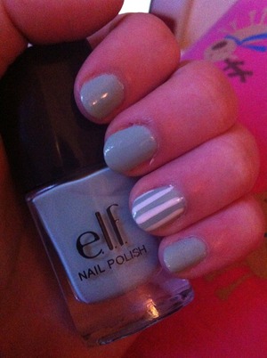 E.L.F Mint Cream nail polish
Art Deco White nail stripper