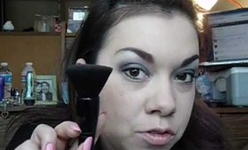 Tutorial Using the $3 E.l.f. Smokey Eye Holiday Palette