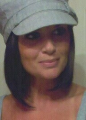 Love my long bob here! The hats keeps my color protected from the sun.
