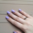 Lilac pastel round nails 