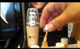 l'oreal Magic Lumi Foundation swatch