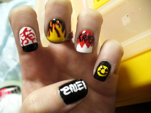 2ne1 Inspired Nails! 