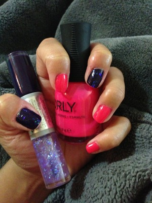 Revlon Nailart Moon Candy 'Orbit'
Orly 'PassionFruit' 