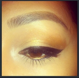 Simple everyday look. ;) Eyeliner is a tad bit off 