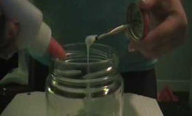 DIY: Make-Up Brush Holder (missglamorazzi)