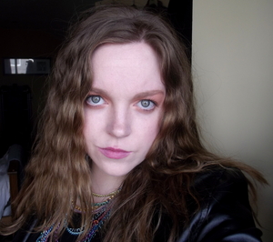 Yes, I am old enough to remember the crimped hair trend the first time around #80schild Trying out Spring 2012 trends