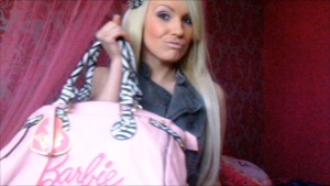 Love this bag so girly ;)