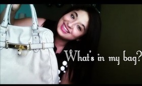 What's in my bag? Steve Madden