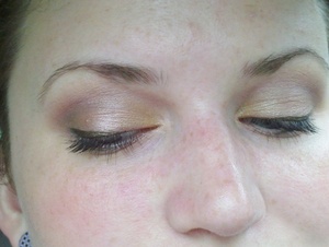 I used most UD shadows - Toasted, Naked, Hustle, and Skimp. The yellow in the inner corner is Buttercupcake from Sugarpill.