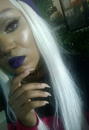 Glow: Jeffree Star Cosmetics Skin Frost in Peach Goddess
Lips: Maybelline matte bold lipstick in Sapphire Siren