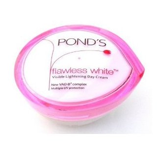 Ponds Flawless White Visible Lightening Daily Cream 