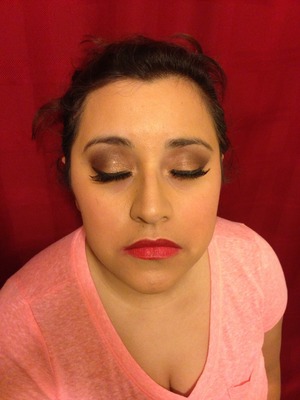 One of my clients with this natural smokey eye for a night out or you can soften it up and wear during the day!