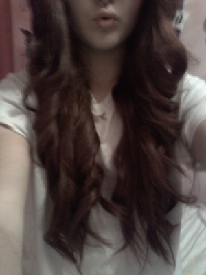 curly hair red