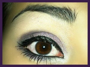 I WAS IN THE MOOD FOR A DARK ROMANTIC LOOK AND THIS IS WHAT I CAME UP WITH...