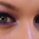 purple with greens eyes = <3