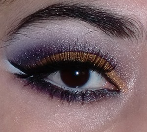 Gold Purple look (Srry if its disturbing but i don't tweeze my brows)