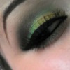 Green eyeshadow look