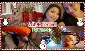 VLOGcember Day 23 Early Christmas dinner | Family Gifts | Cheesy Hot Chocolate