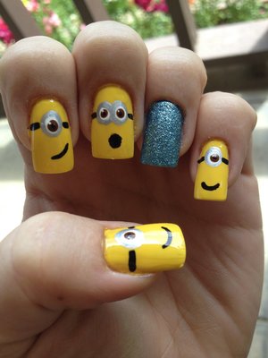Minion nails