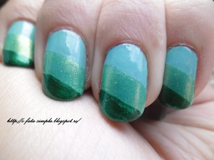 Visit my blog http://o-fata-simpla.blogspot.ro/2013/03/challenge-10-green-nails.html