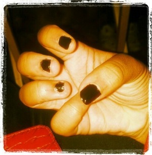 black simple nails 