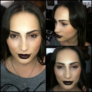 Absolutely love this look w/a dark lip! ;). 