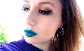 LOOK: BLUE LIPSTICK TREND