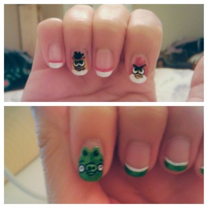 (Blurry photo from my old phone). I was definitely addicted to the game. Bored one day, I decided to do my nails to pass the time. What do you think?