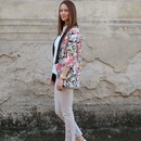 Contrast Trimming Buttonless Floral Print Blazer