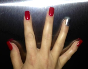 Red apple nails with a silver accent! 
